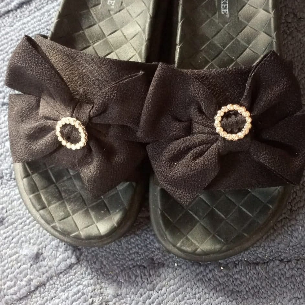 Elegant Black Bow Sandals